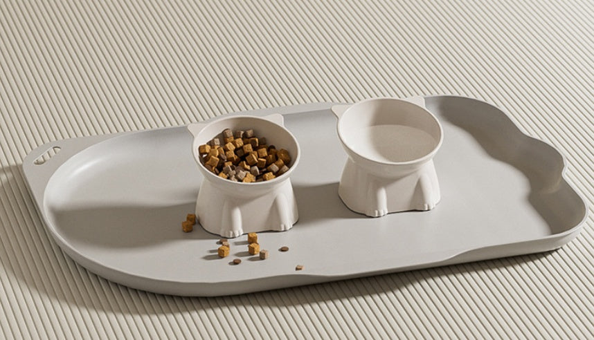 Monty’s Clean-Floor™ Waterproof & Non-Slip Silicone Meal Mat